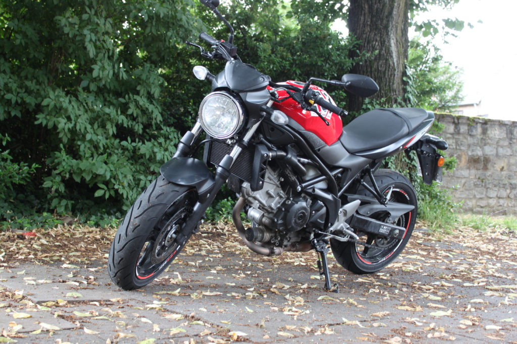 Suzuki SV 650 Seite